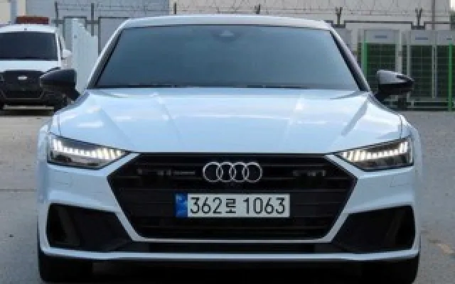 수원수입차중고 A7 (4K) 55 TFSI 콰트로 프리미엄 매물 사진 9 - 2022/04 69,222km