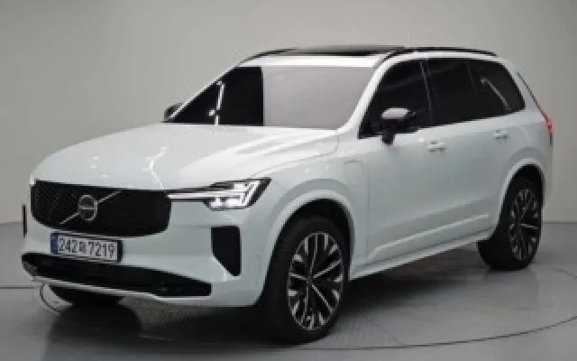 수원수입차중고 XC90 2세대 2.0 T8 AWD 매물 사진 19 - 2025/11 2,643km