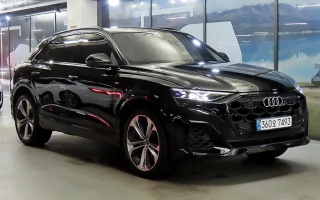 수원수입차중고 Q8 55 TFSI 콰트로 프리미엄 매물 사진 15 - 2026/04 2,174km