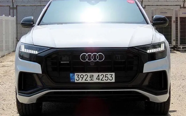 수원수입차중고 Q8 55 TFSI 콰트로 프리미엄 매물 사진 4 - 2022/02 62,556km